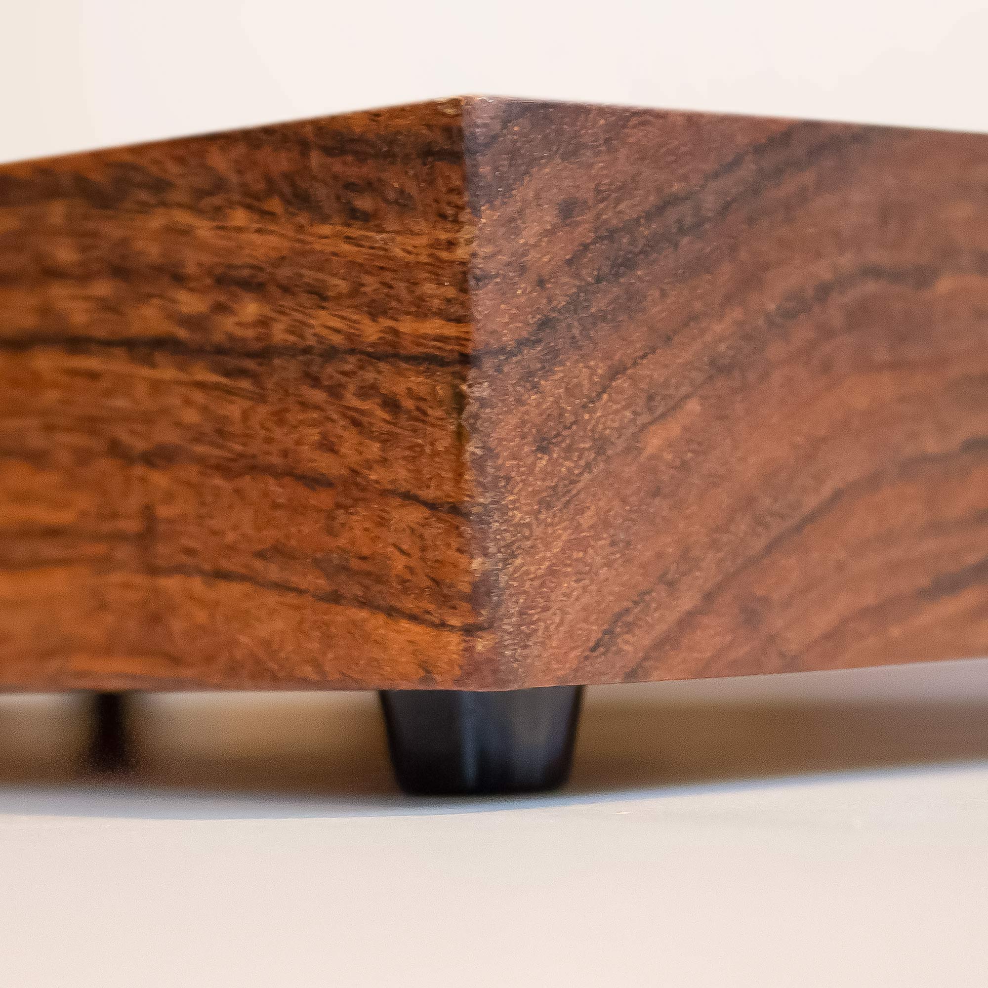 Anti-Rutsch Standfüße für Schneideblöcke - 5er Set mit Schrauben Anti-Rutsch Standfüße für Schneideblöcke - 5er Set mit Schrauben