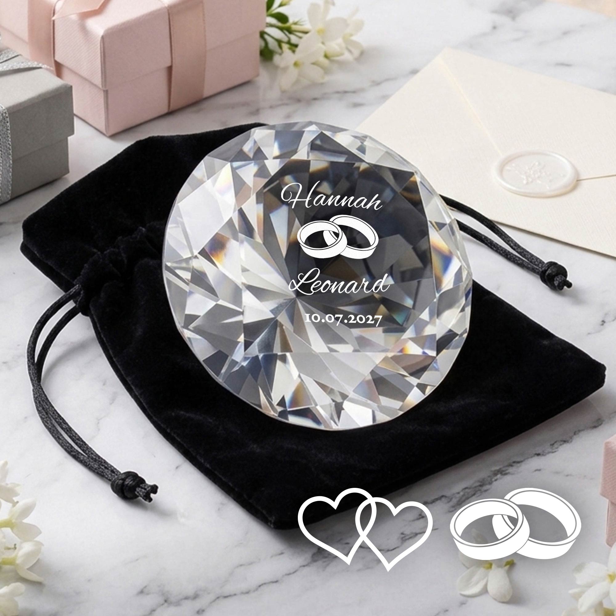 Diamant Kristall mit Gravur zur Hochzeit mit Samtsäckchen